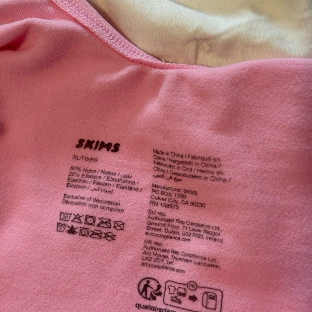 SKIMS Pink Lace Trim Chemise - Picture 3 of 6